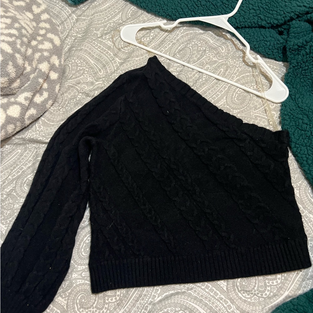 Off the shoulder